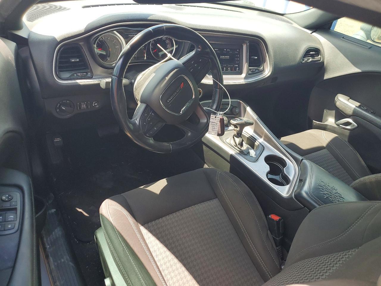 2021 Dodge Challenger Sxt - zdjęcie 8