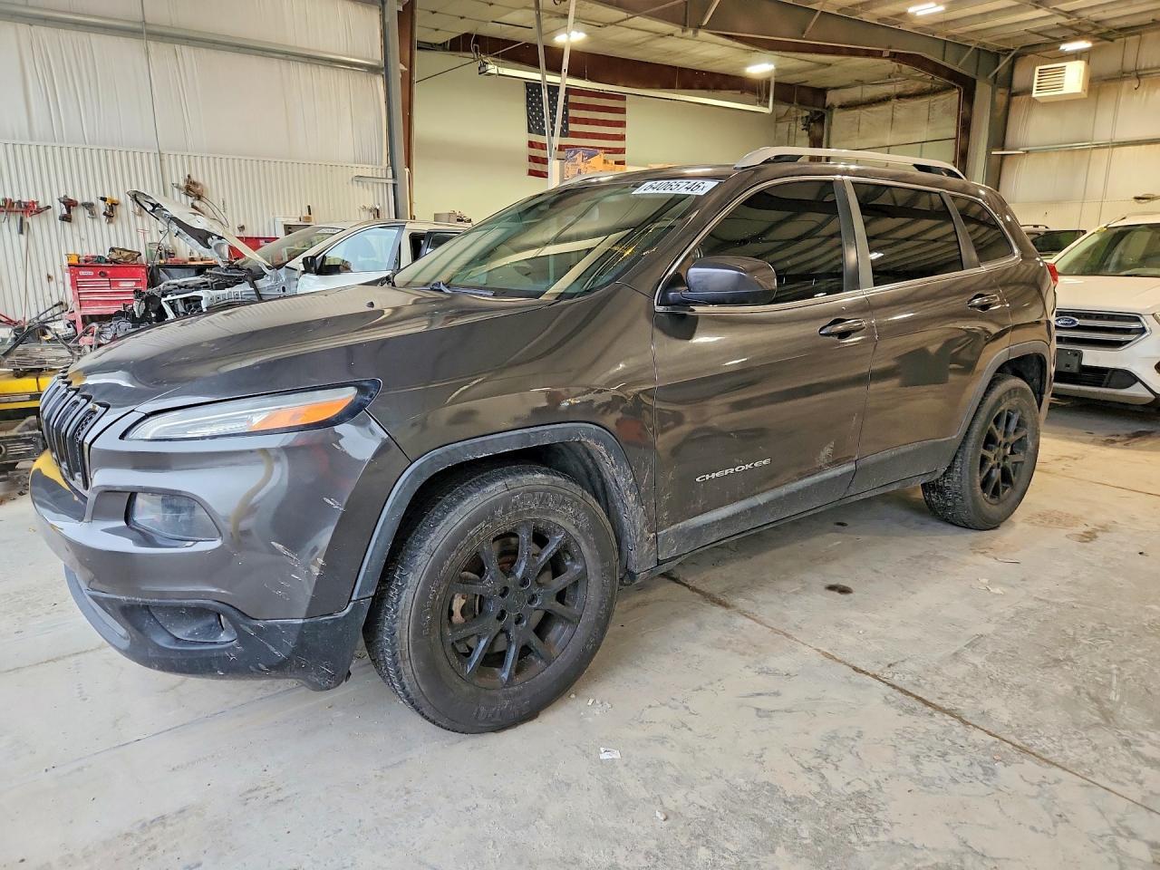 2015 Jeep Cherokee Latitude - zdjęcie główne
