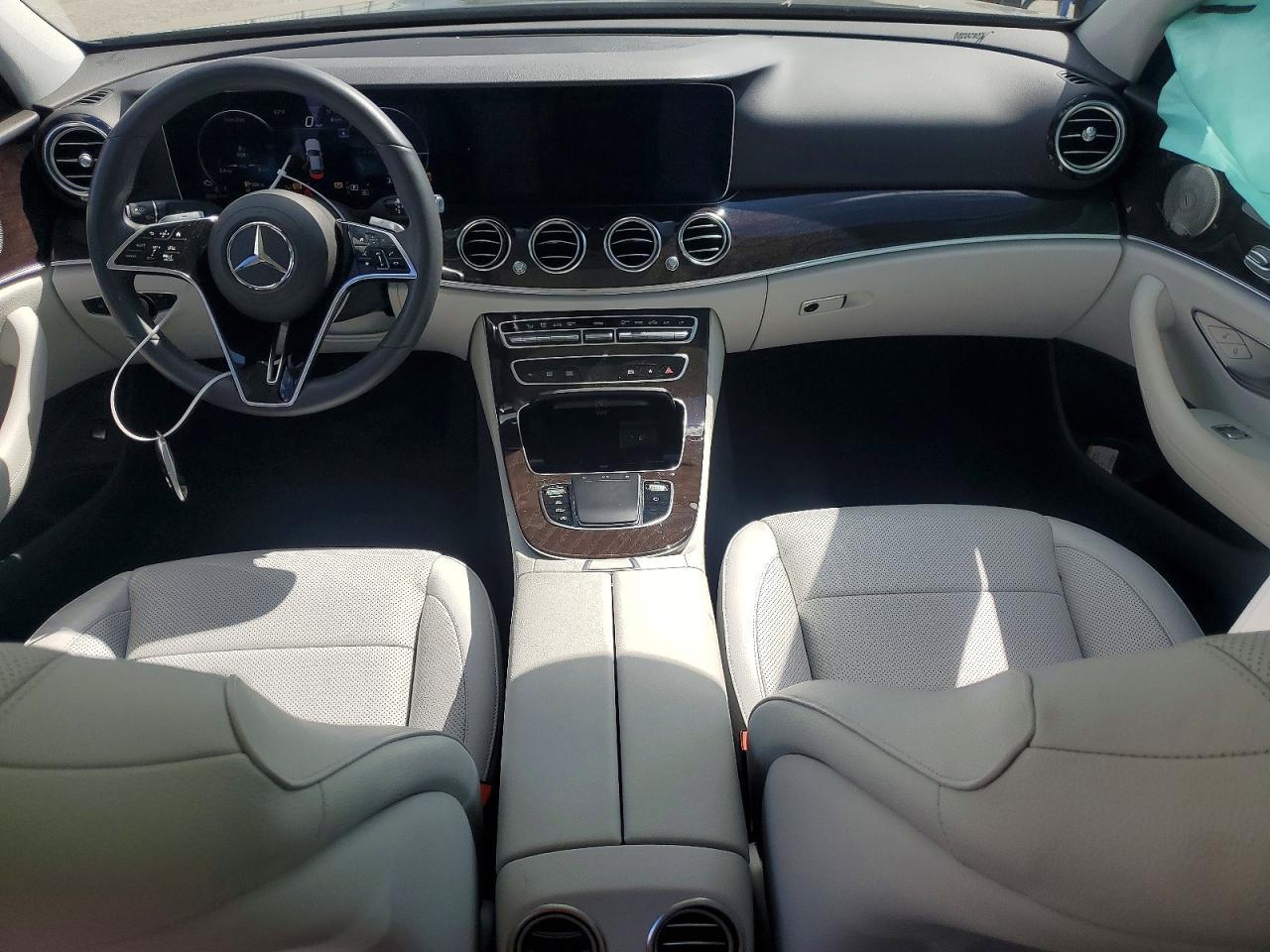 2023 Mercedes-Benz E 350 - zdjęcie 8