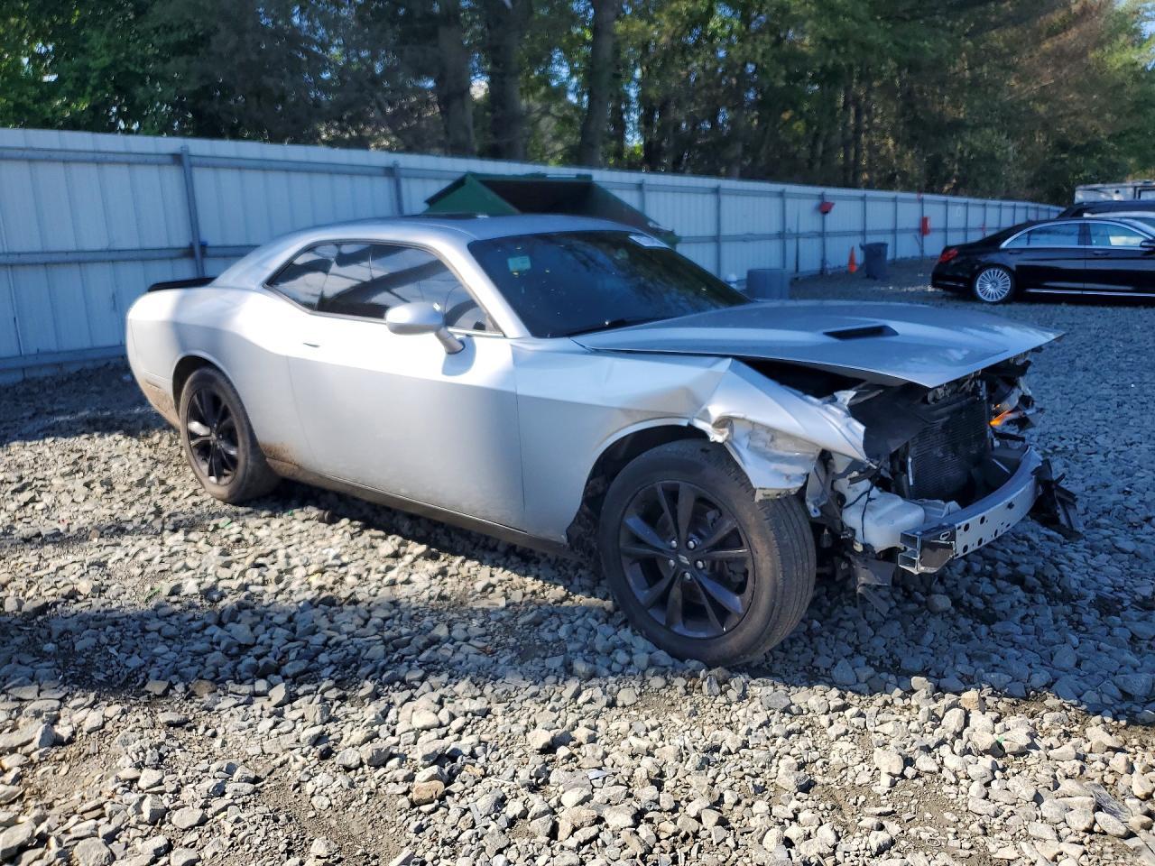 2020 Dodge Challenger Sxt - zdjęcie 4