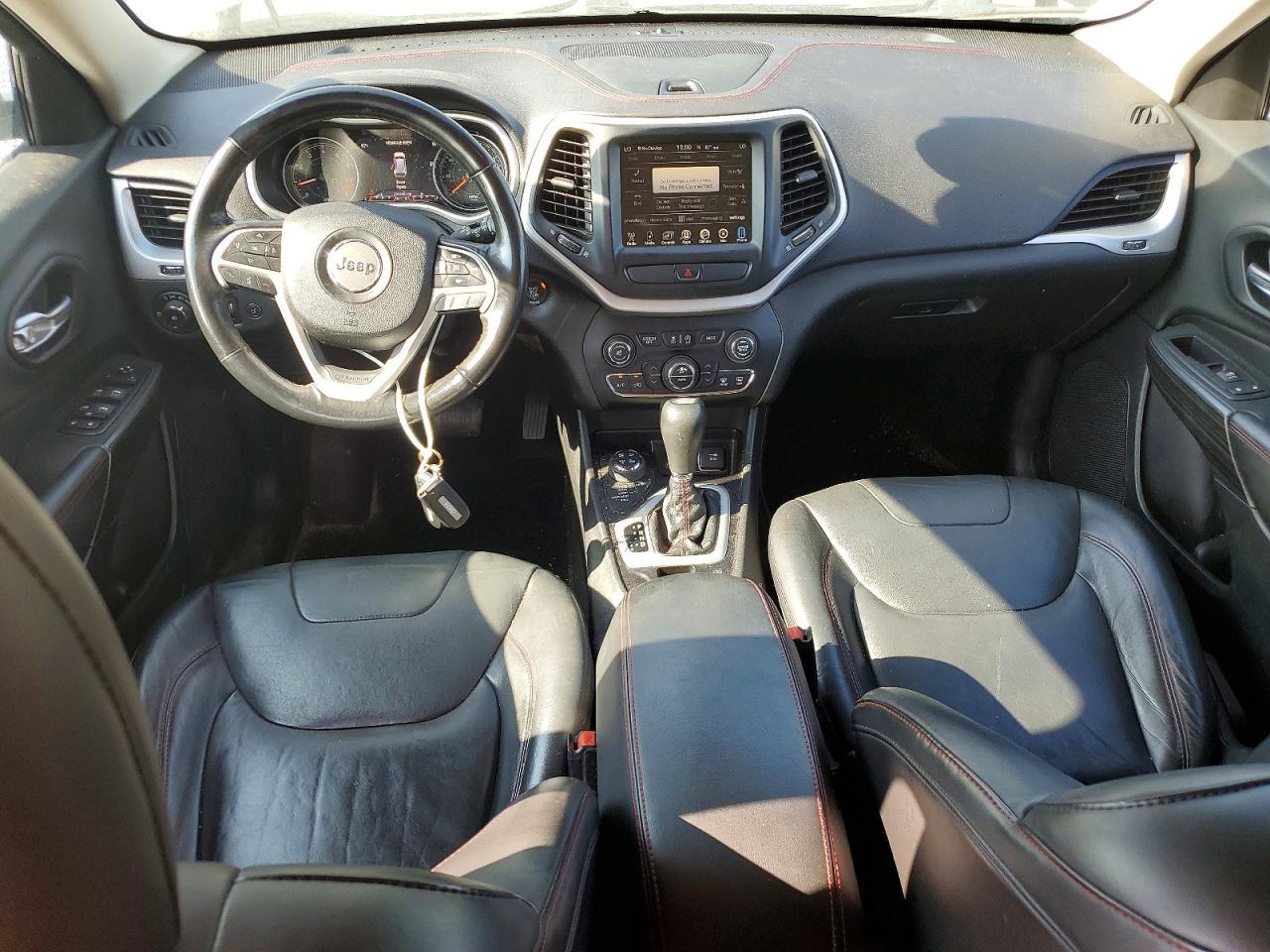 2015 Jeep Cherokee Trailhawk - zdjęcie 8
