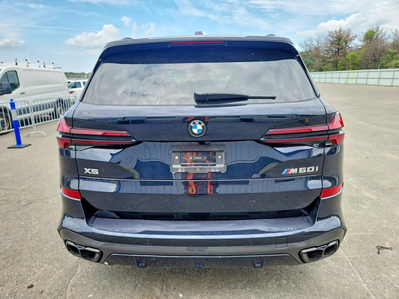 2026 BMW X5 M60I - zdjęcie 6