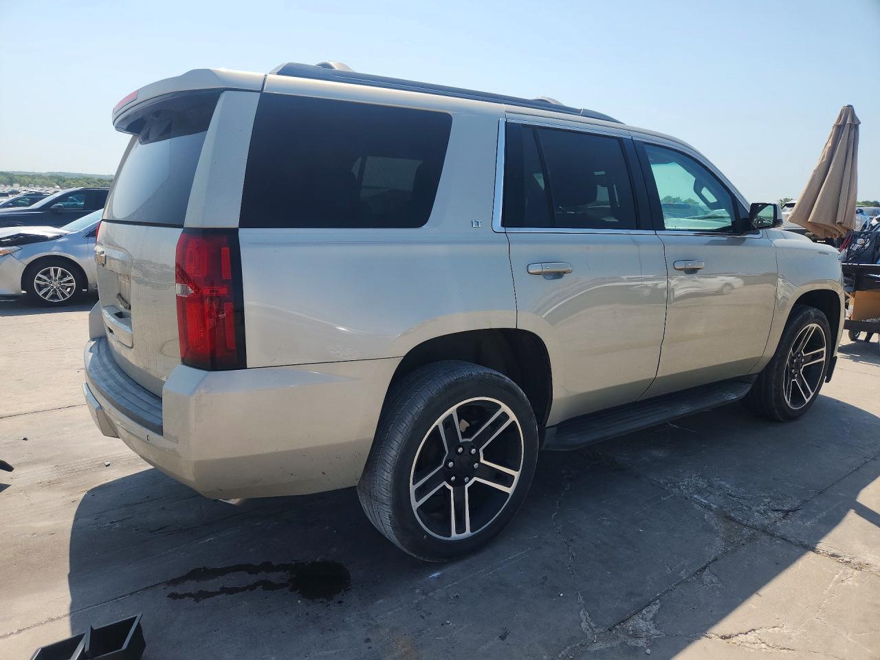 2017 Chevrolet Tahoe C1500 Lt - zdjęcie 3
