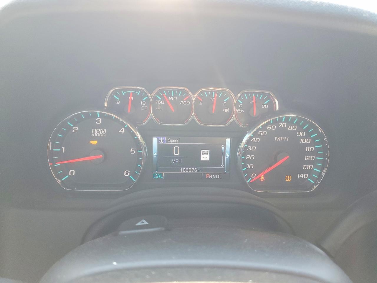 2017 Chevrolet Suburban K1500 Premier - zdjęcie 9