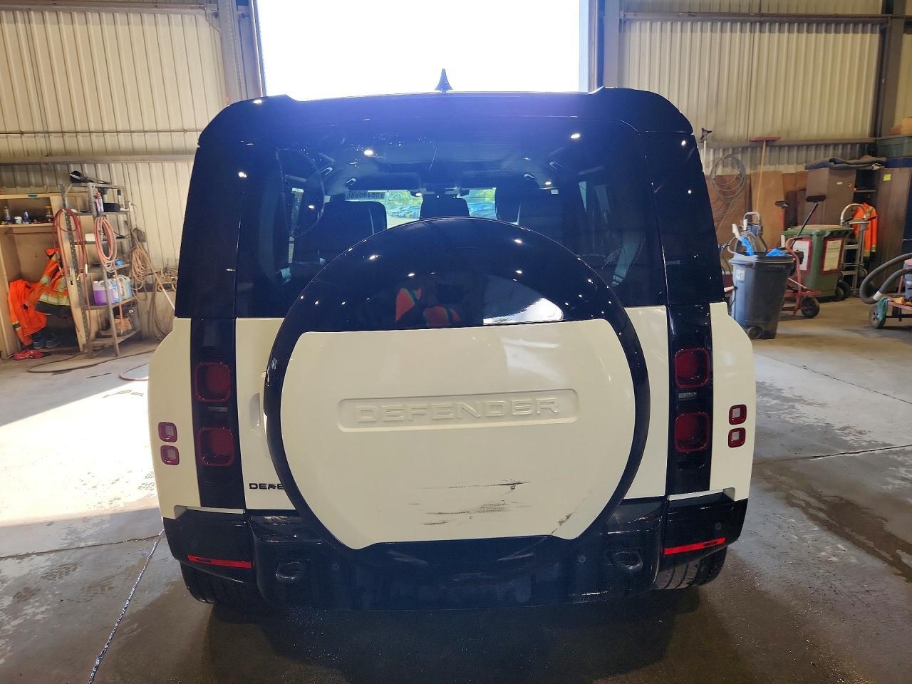 2024 Land Rover Defender 110 X-Dynamic Se - zdjęcie 6