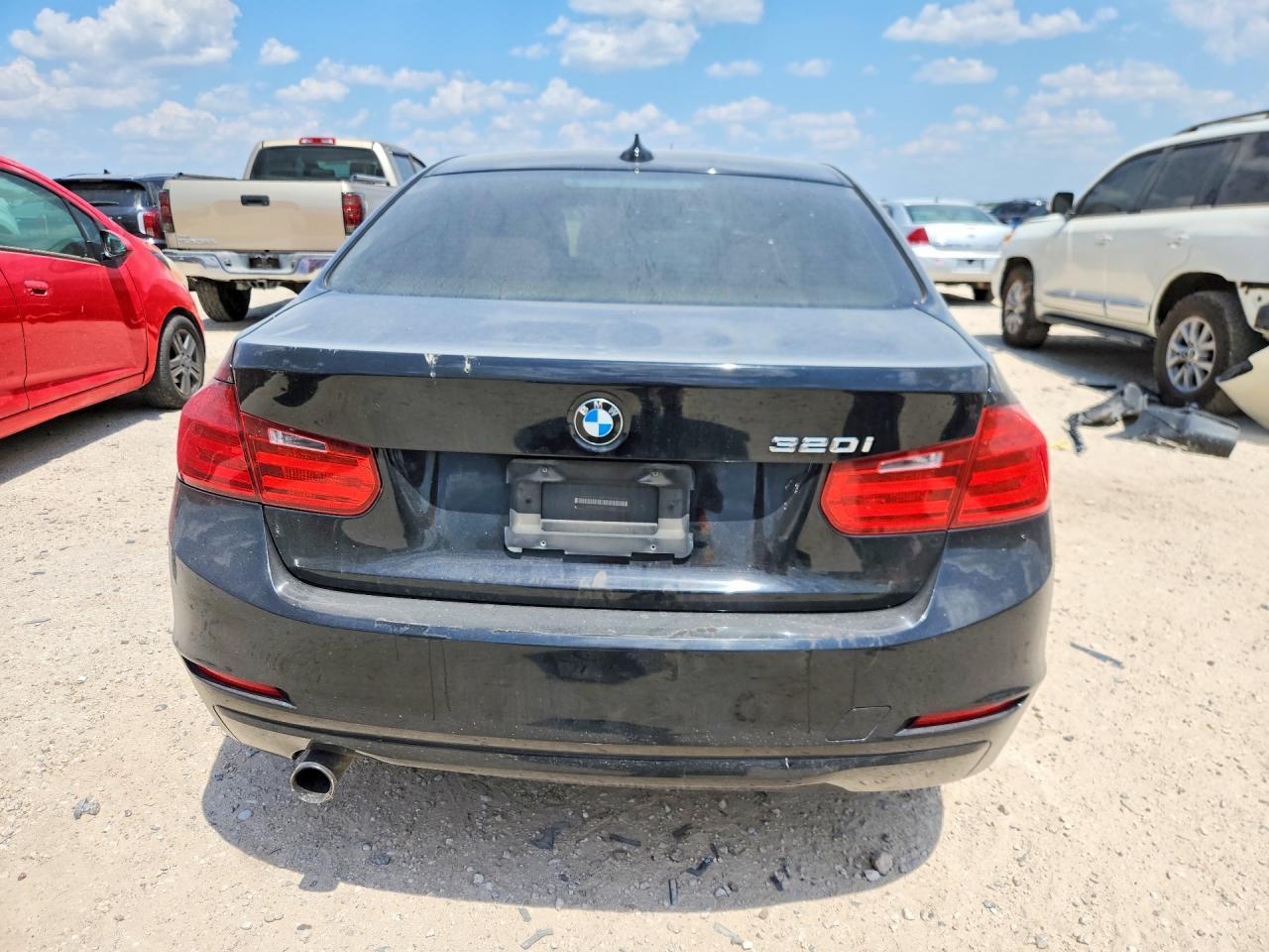 2014 BMW 320 I - zdjęcie 6
