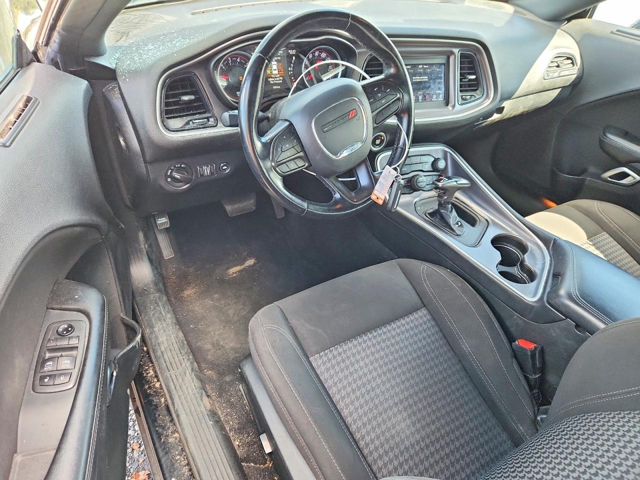 2020 Dodge Challenger Sxt - zdjęcie 8