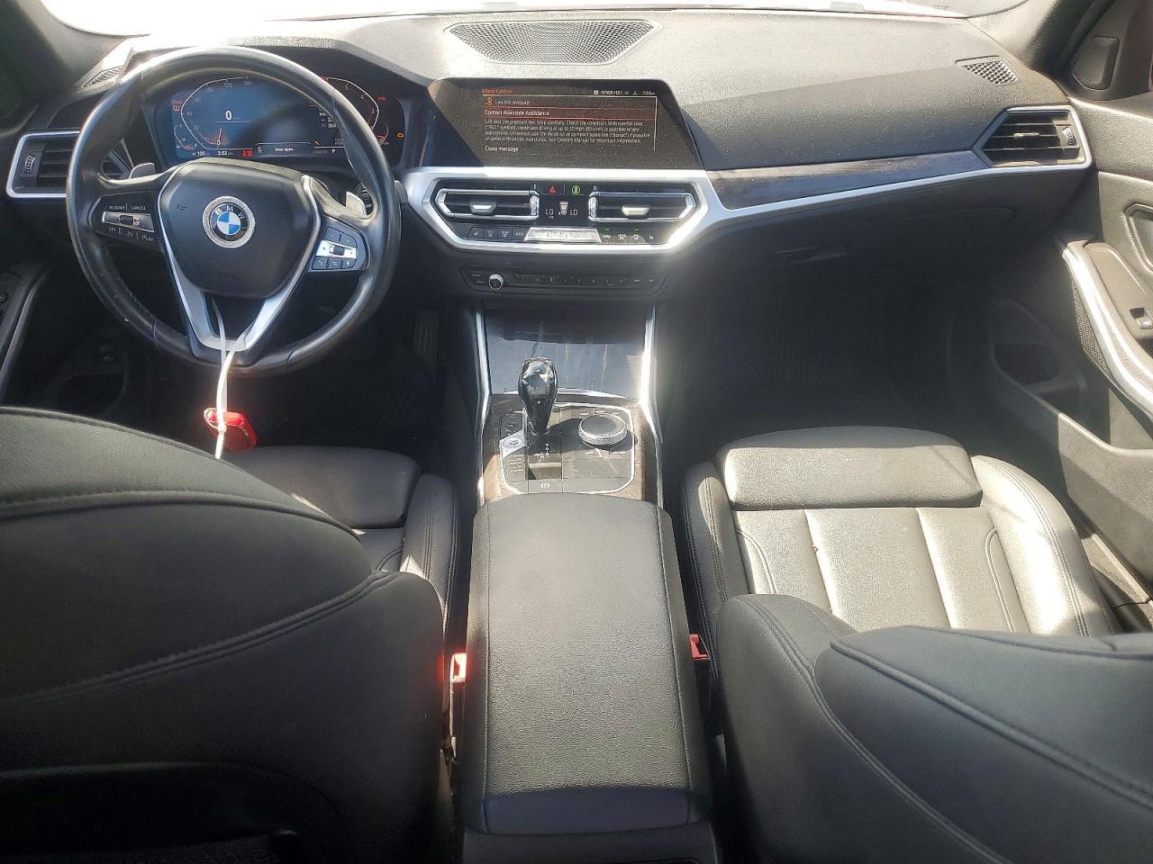 2020 BMW 330I - zdjęcie 8