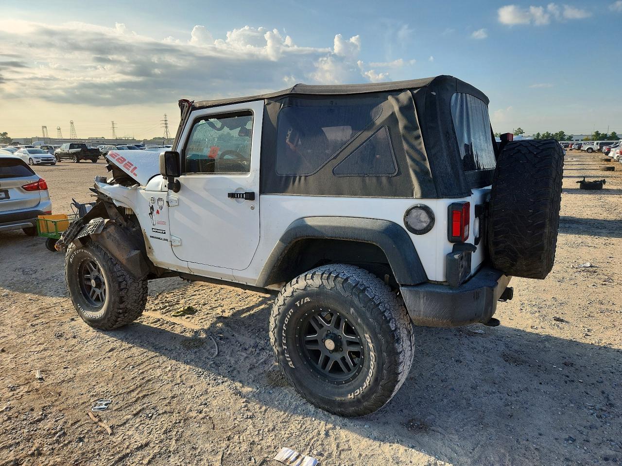 2016 Jeep Wrangler Sport - zdjęcie 2