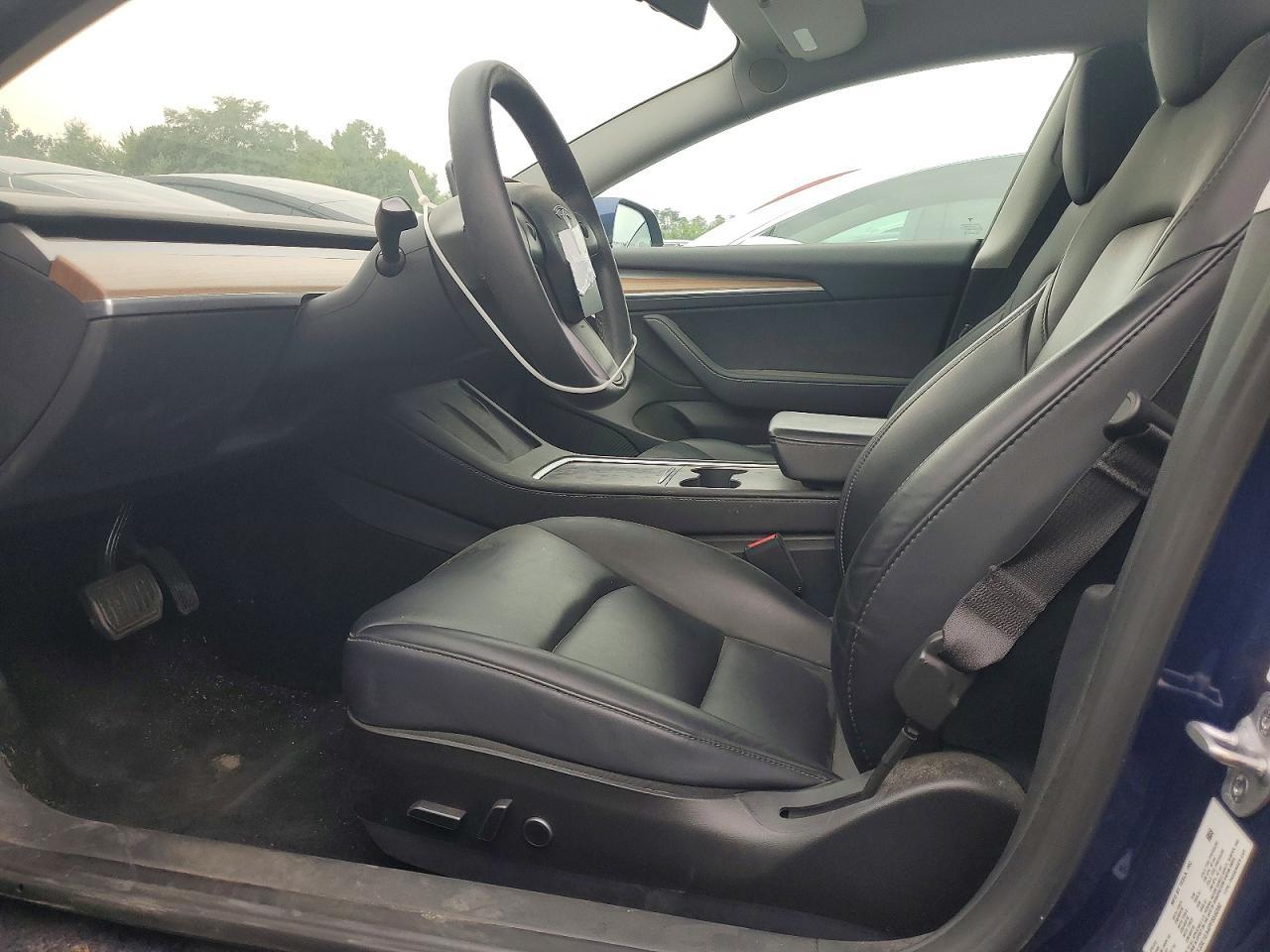 2023 Tesla Model 3 - zdjęcie 7