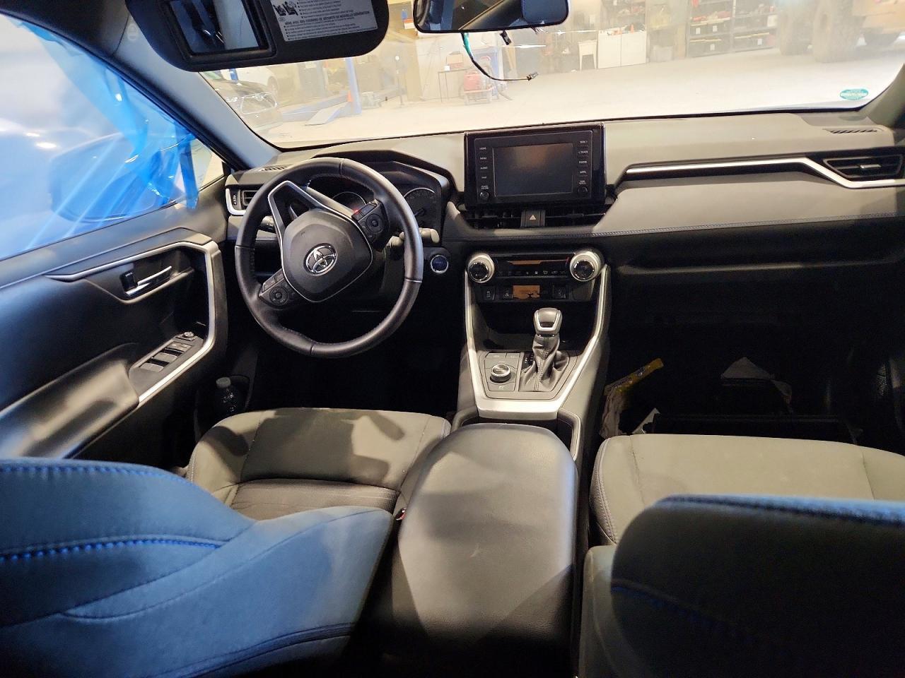 2022 Toyota Rav4 Se - zdjęcie 8
