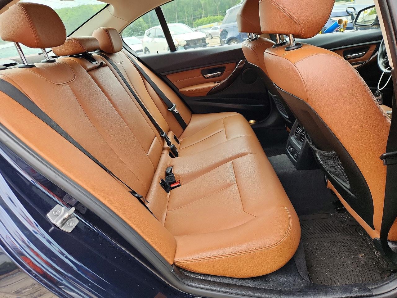 2015 BMW Seria 3 328i - zdjęcie 10