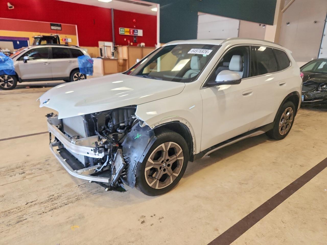 2023 BMW X1 xDrive28I - zdjęcie główne