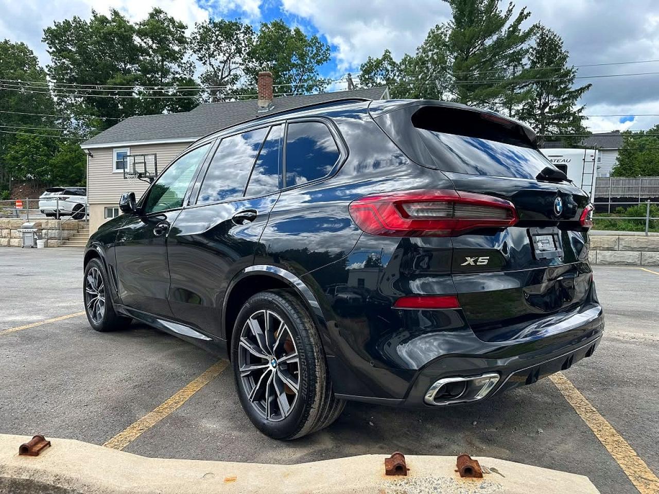 2019 BMW X5 xDrive50I - zdjęcie 2