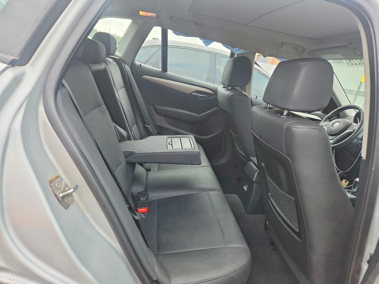 2015 BMW X1 xDrive28I - zdjęcie 10