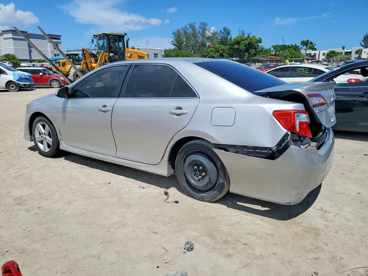 2013 Toyota Camry Se - zdjęcie 2