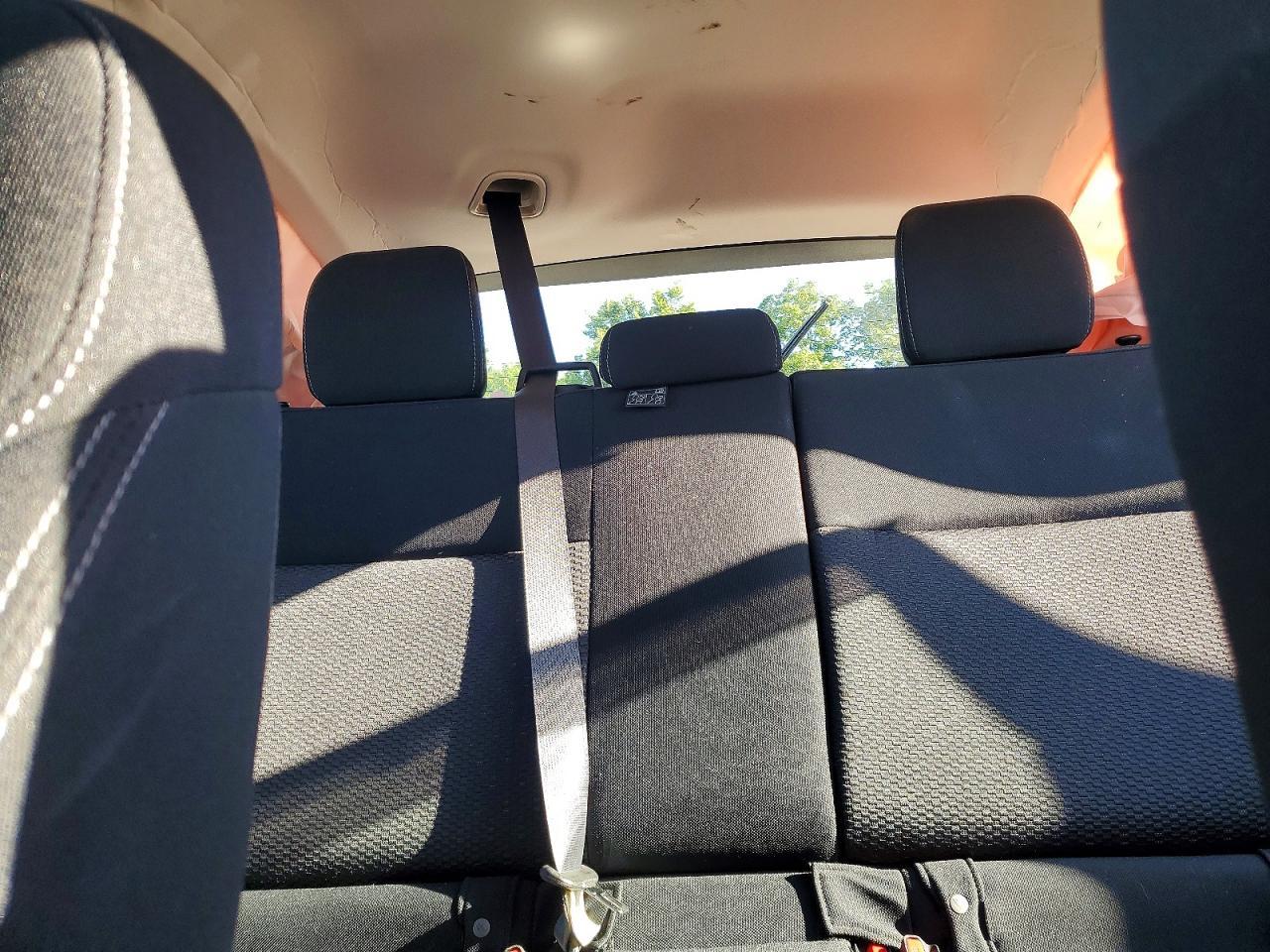 2014 Subaru Forester 2.5I - zdjęcie 10