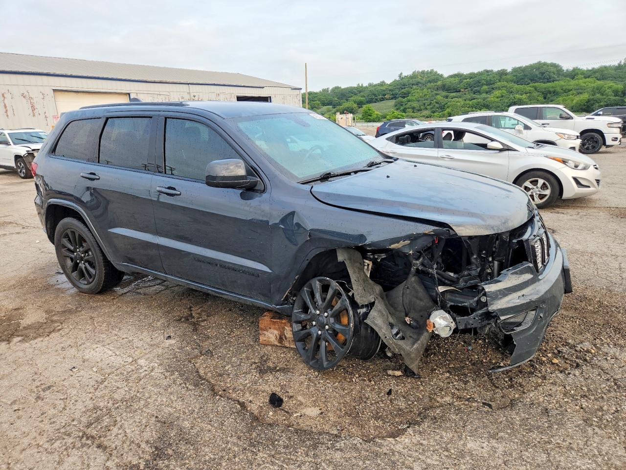 2018 Jeep Grand Cherokee Laredo - zdjęcie 4
