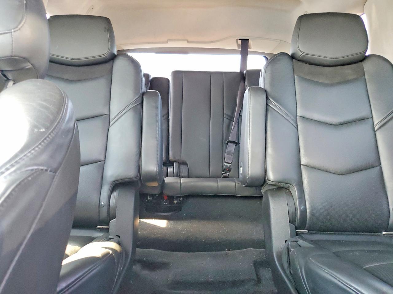 2015 Cadillac Escalade Premium - zdjęcie 10