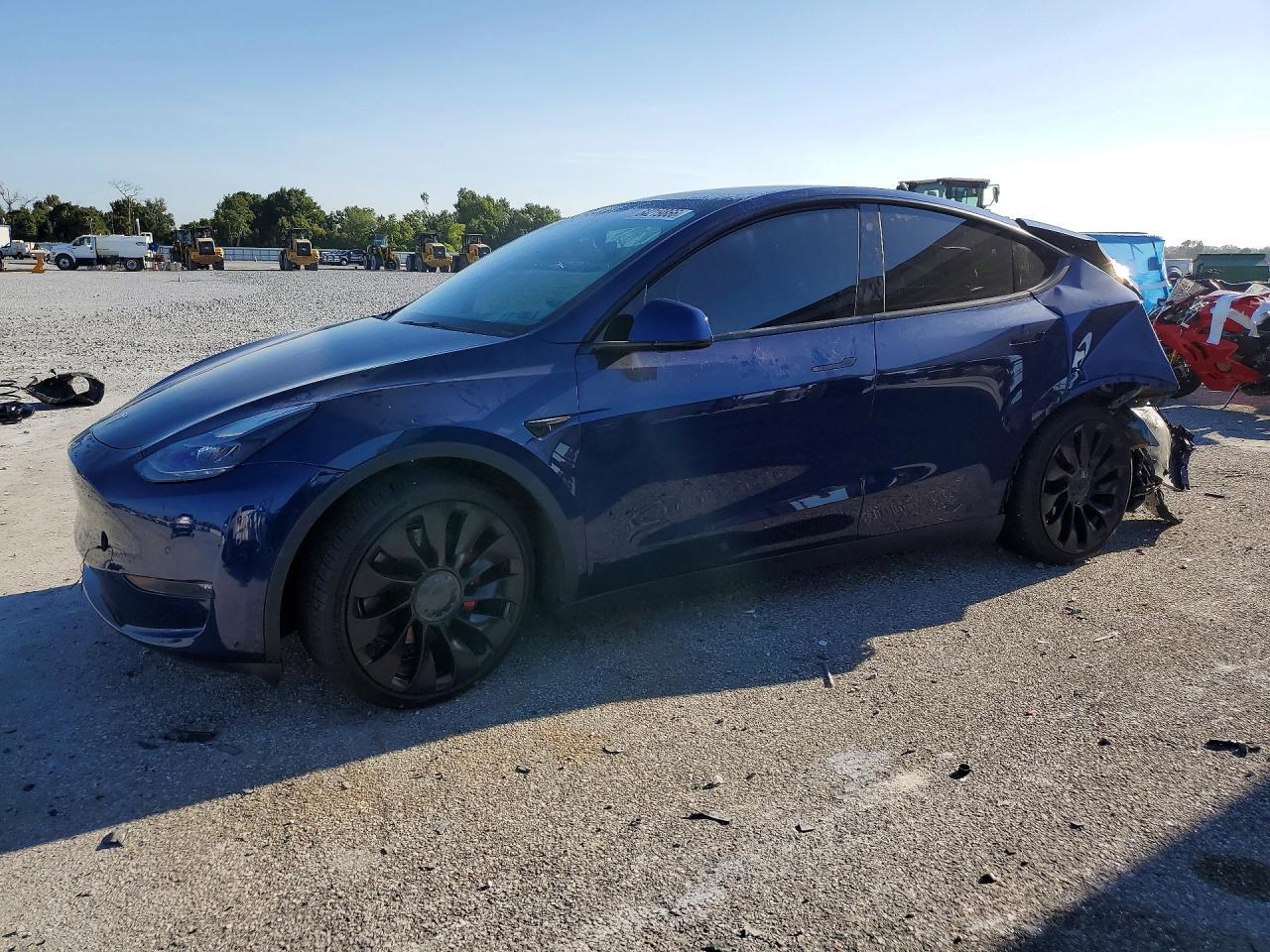 2022 Tesla Model Y - zdjęcie główne