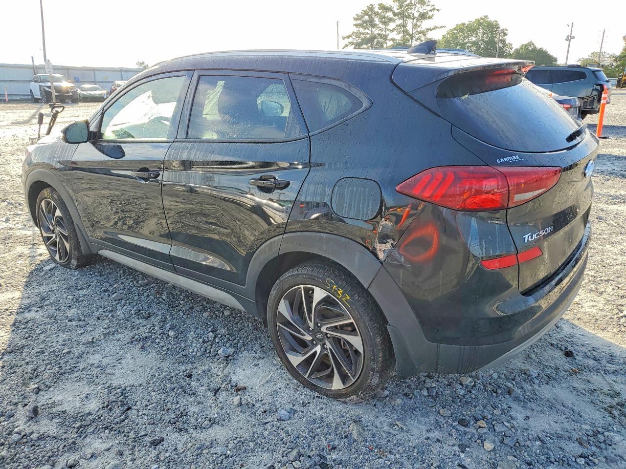2021 Hyundai Tucson Sport - zdjęcie 2