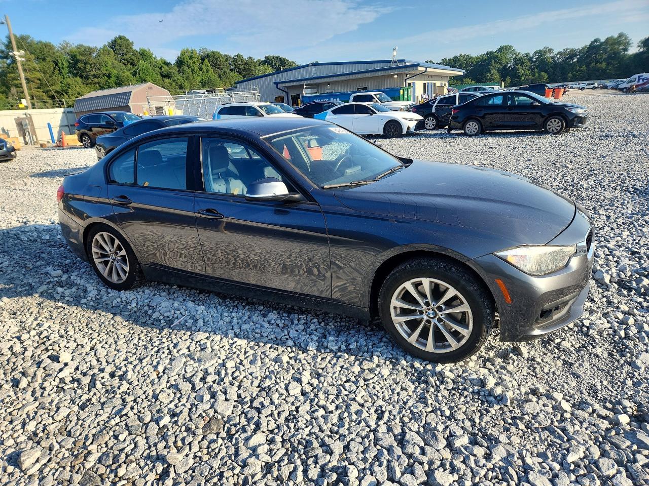 2017 BMW 320 I - zdjęcie 4