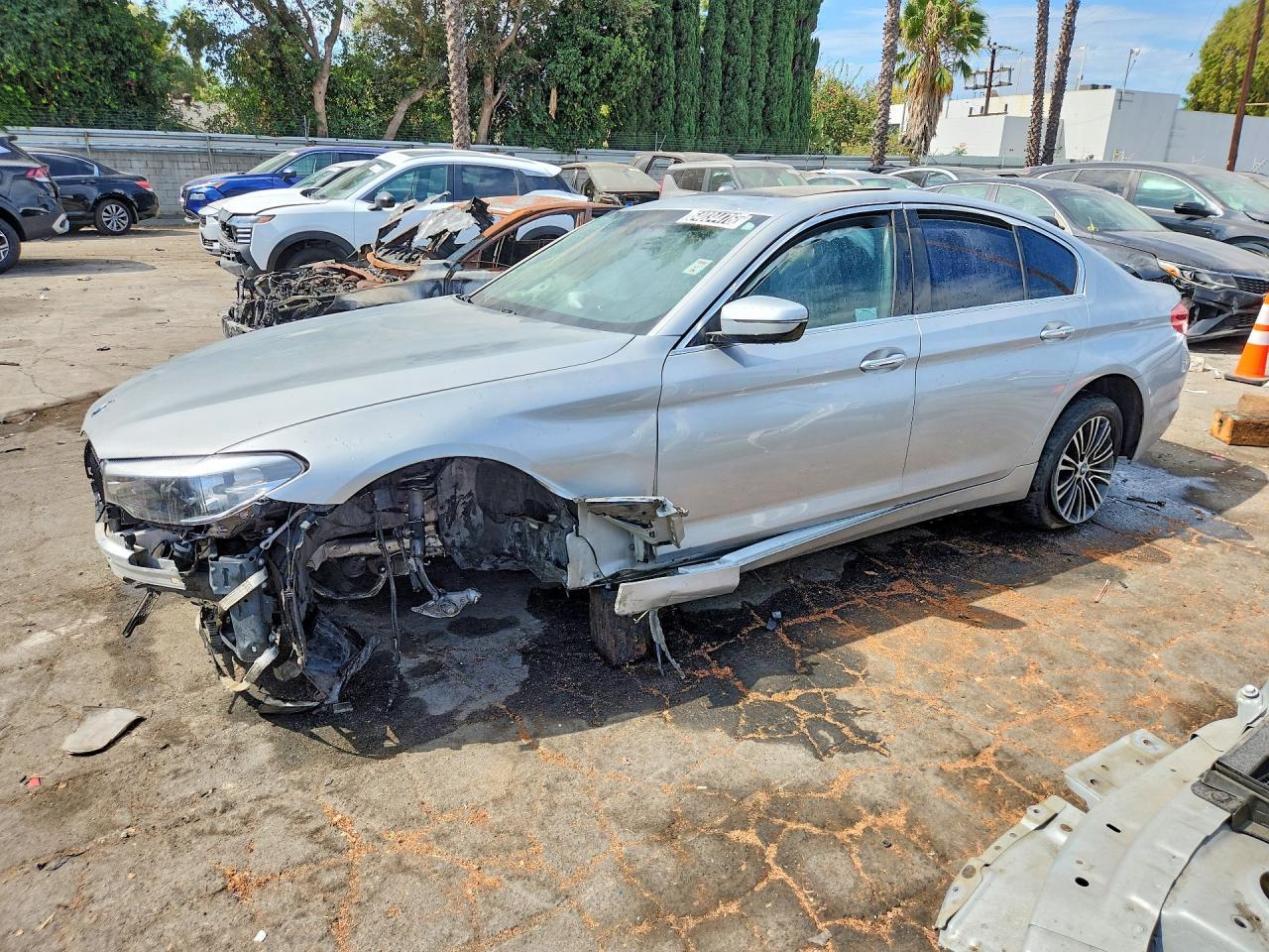 2017 BMW 530 I - zdjęcie główne