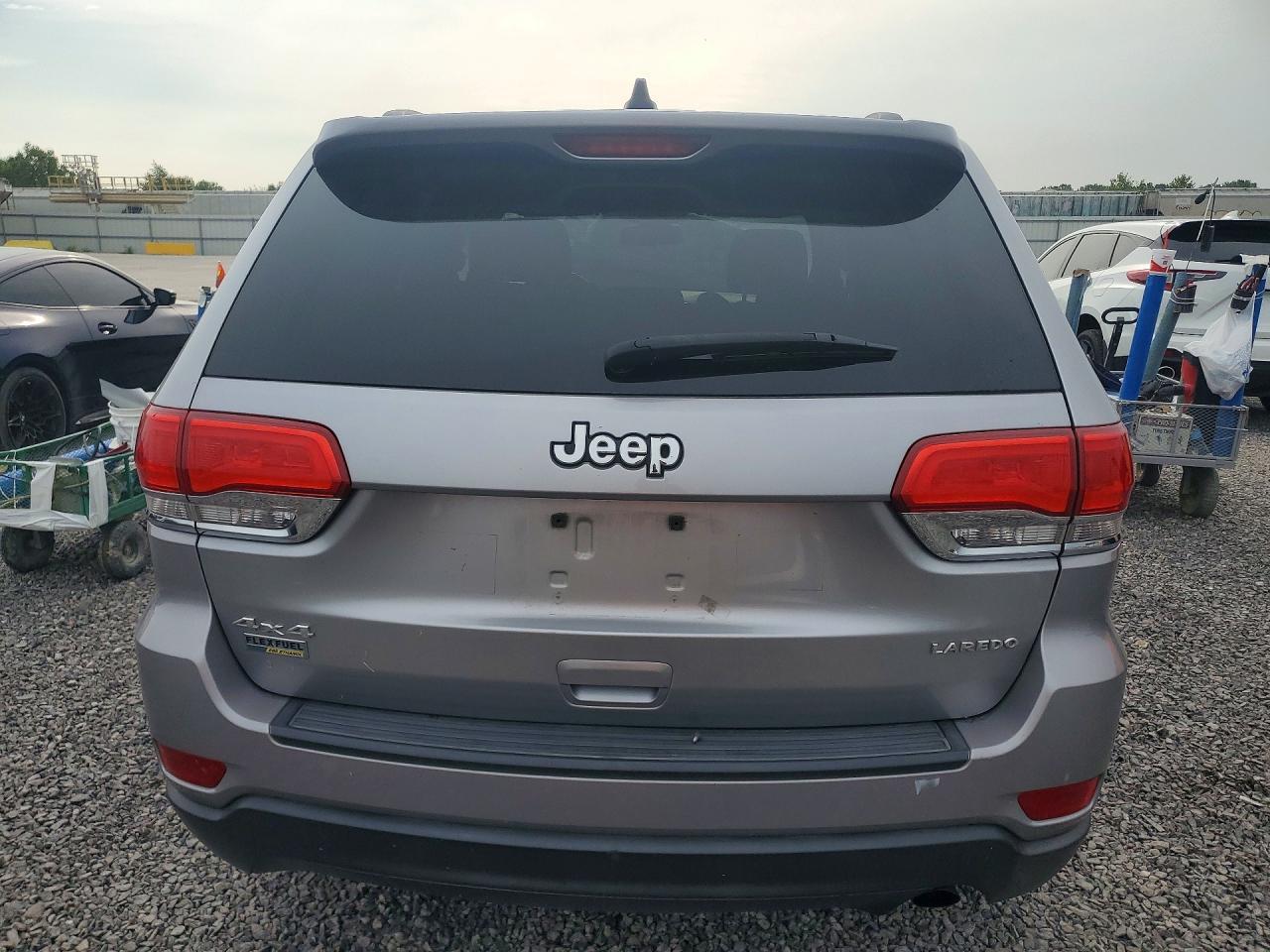 2015 Jeep Grand Cherokee Laredo - zdjęcie 6
