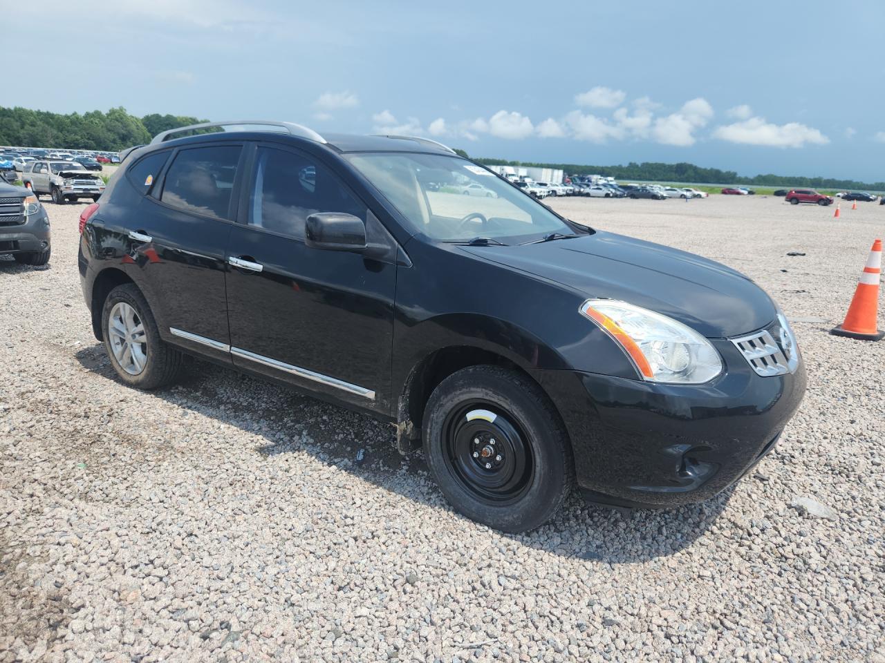 2013 Nissan Rogue S - zdjęcie 4
