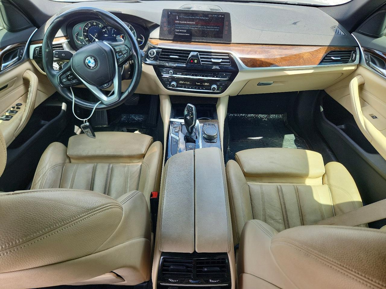 2017 BMW Seria 5 540i - zdjęcie 8