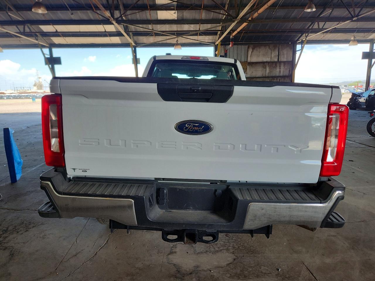 2026 Ford F250 - zdjęcie 6