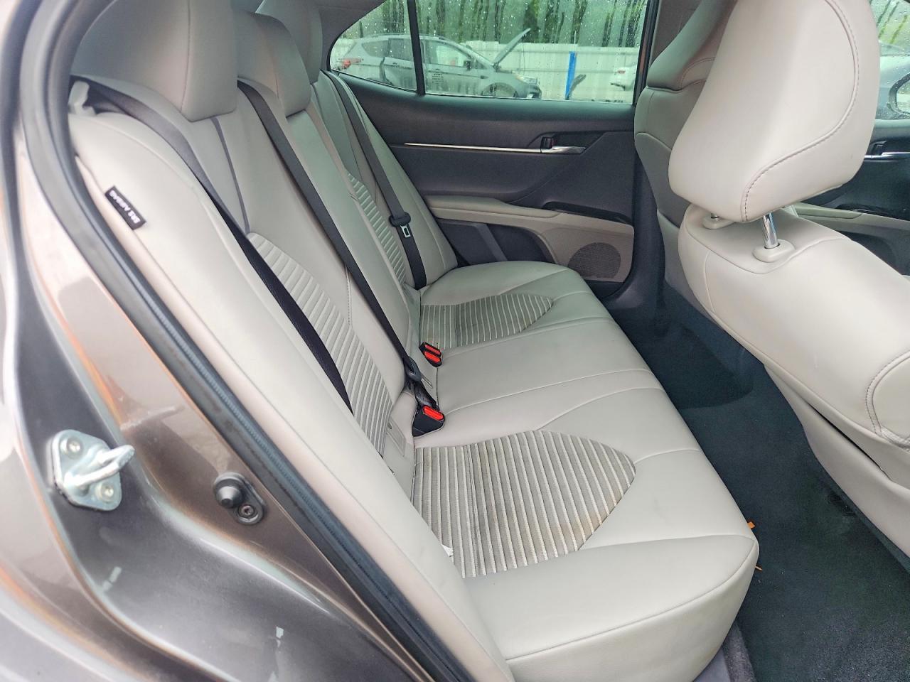 2021 Toyota Camry Se - zdjęcie 10