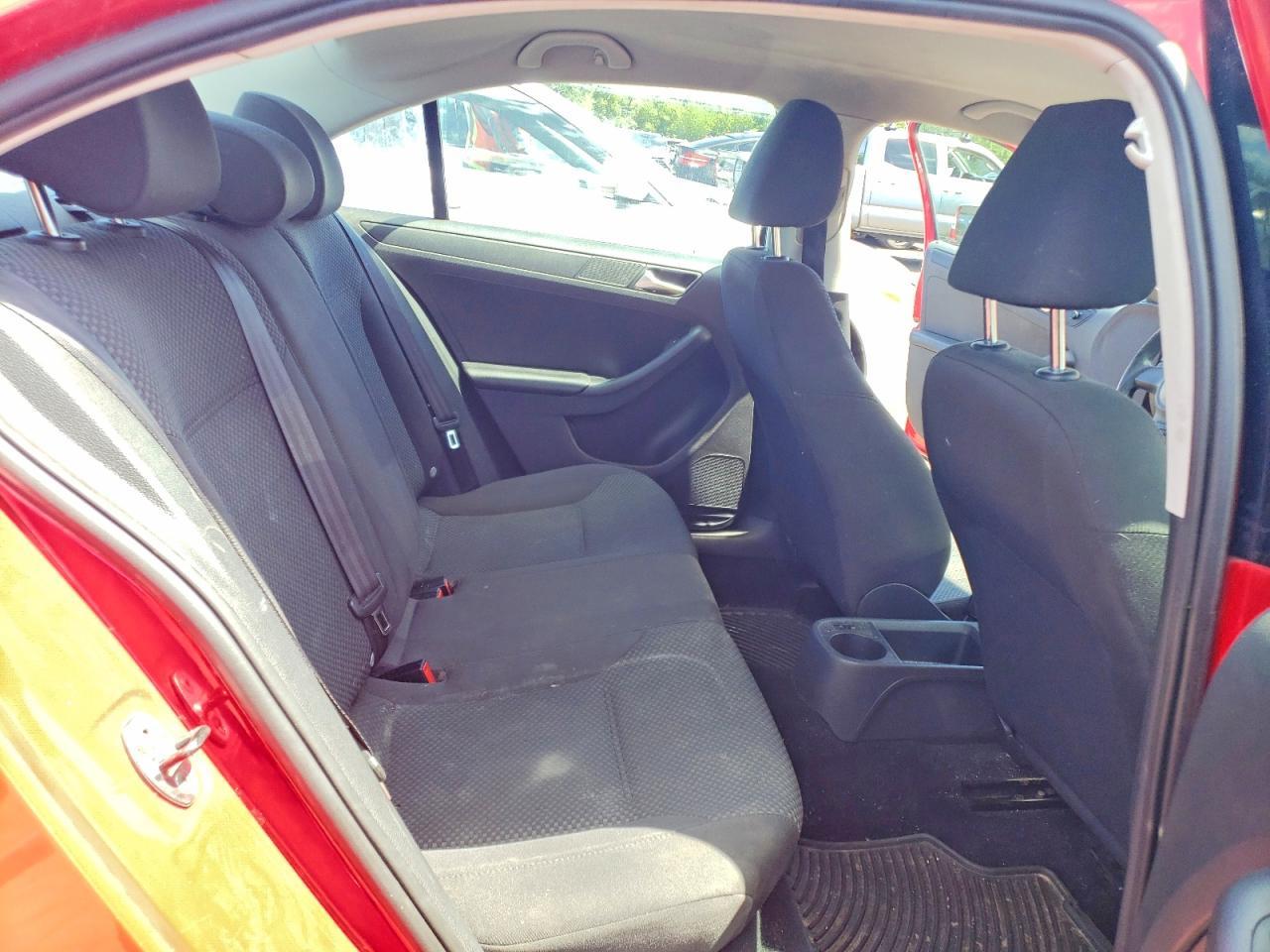 2013 Volkswagen Jetta Base - zdjęcie 10