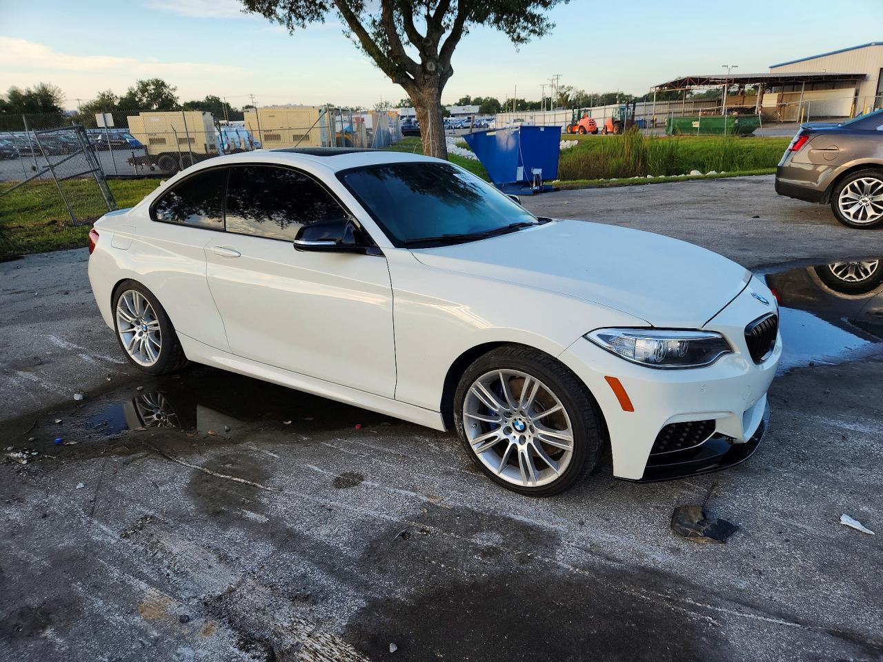 2015 BMW M235I - zdjęcie 4