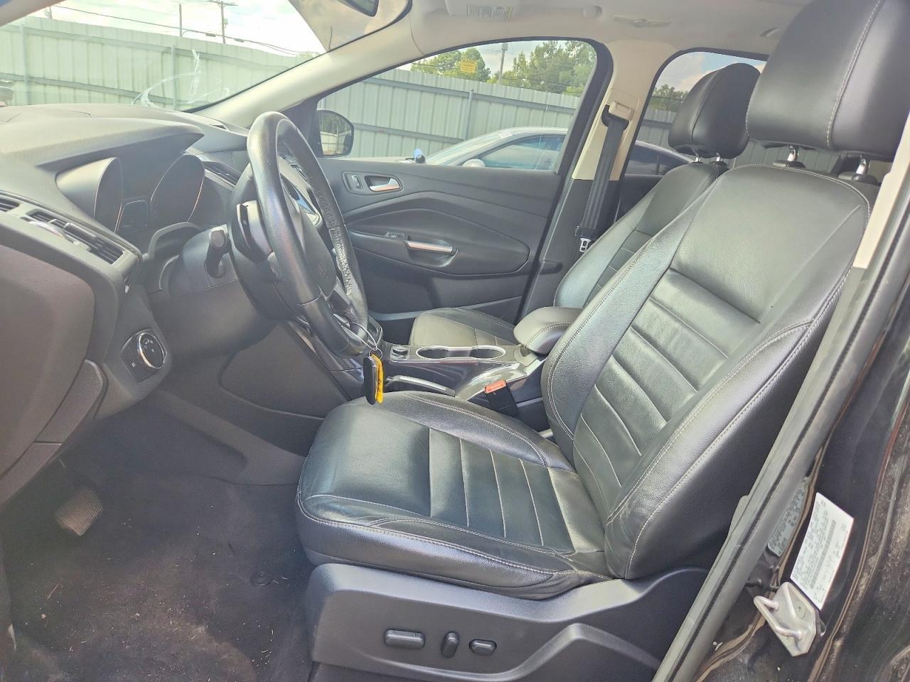 2014 Ford Escape Titanium - zdjęcie 7