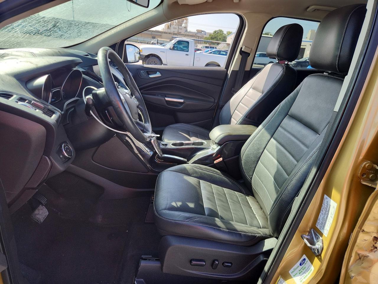 2014 Ford Escape Titanium - zdjęcie 7