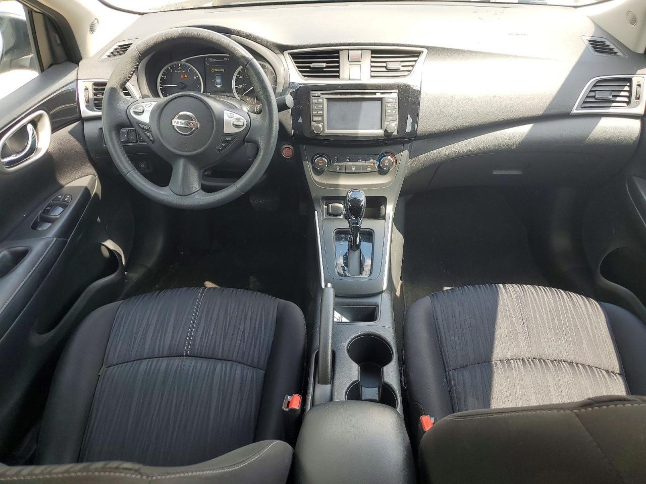 2017 Nissan Sentra Sv - zdjęcie 8