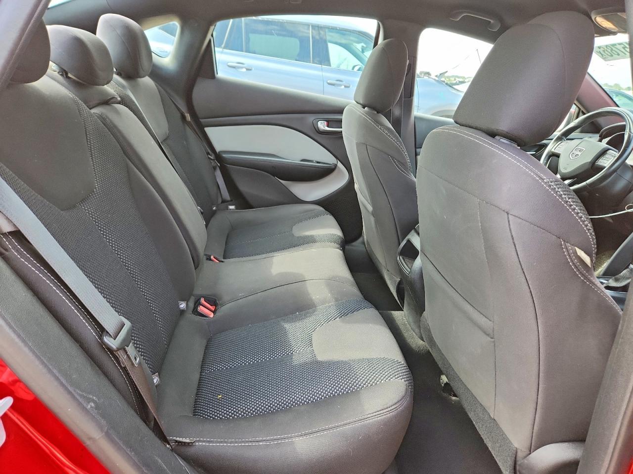 2014 Dodge Dart Sxt - zdjęcie 10