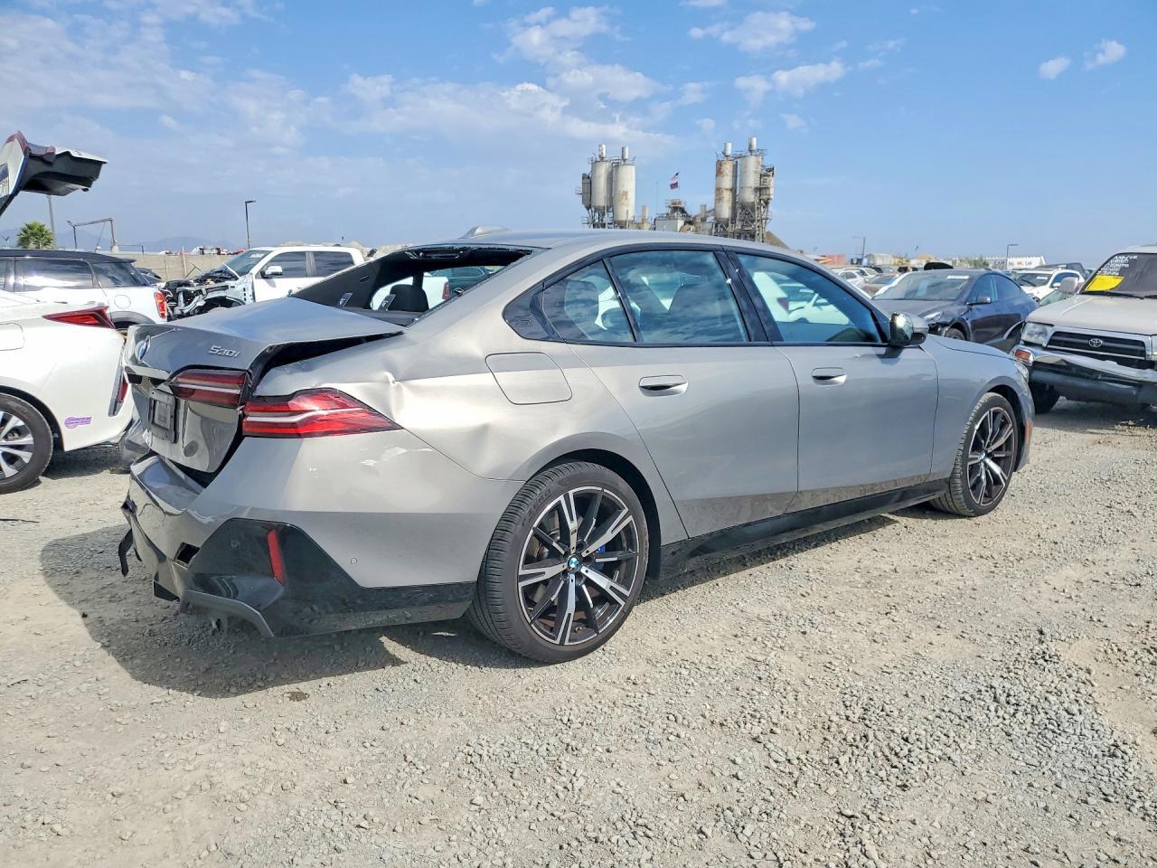 2024 BMW 530 I - zdjęcie 3