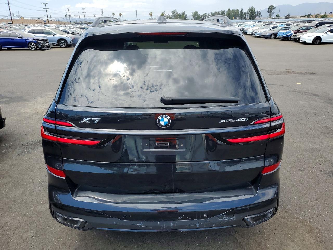 2025 BMW X7 xDrive40I - zdjęcie 6