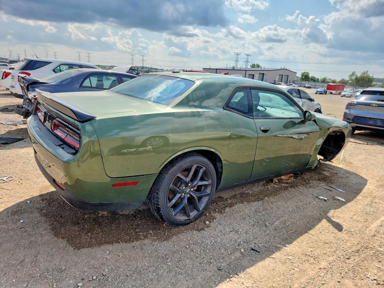 2022 Dodge Challenger Sxt - zdjęcie 3