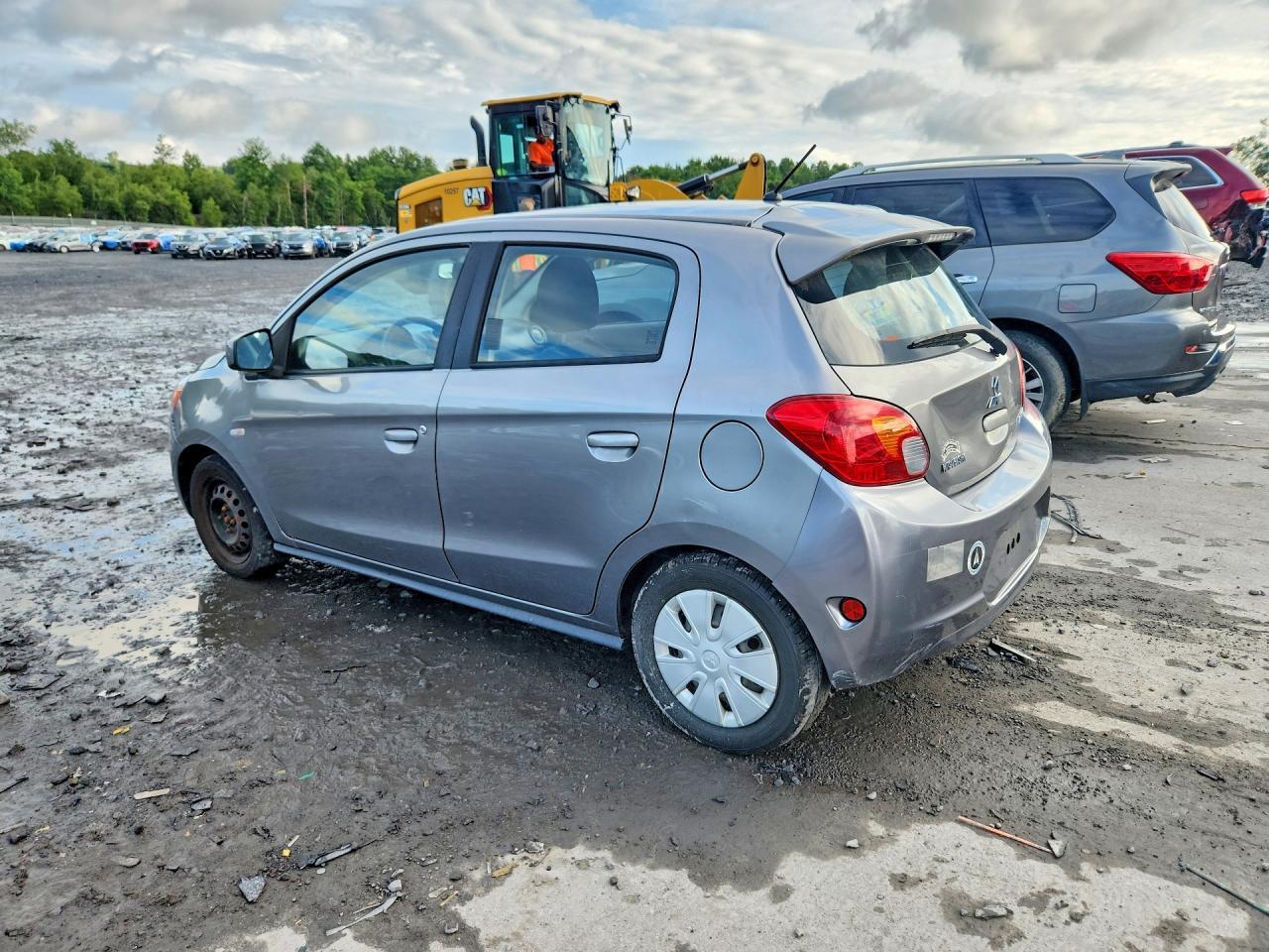 2015 Mitsubishi Mirage De - zdjęcie 2