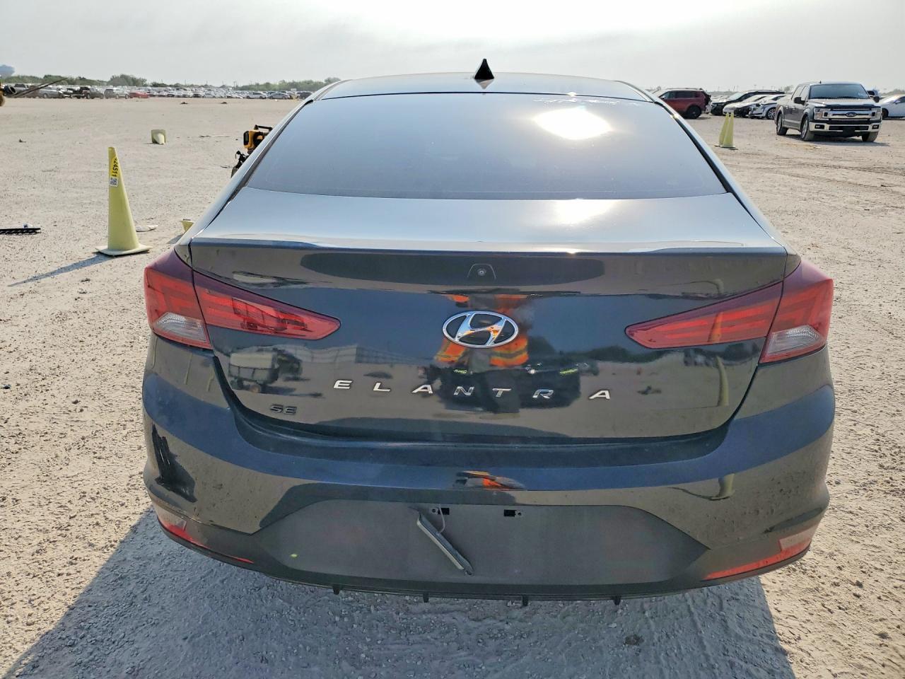 2020 Hyundai Elantra Se - zdjęcie 6