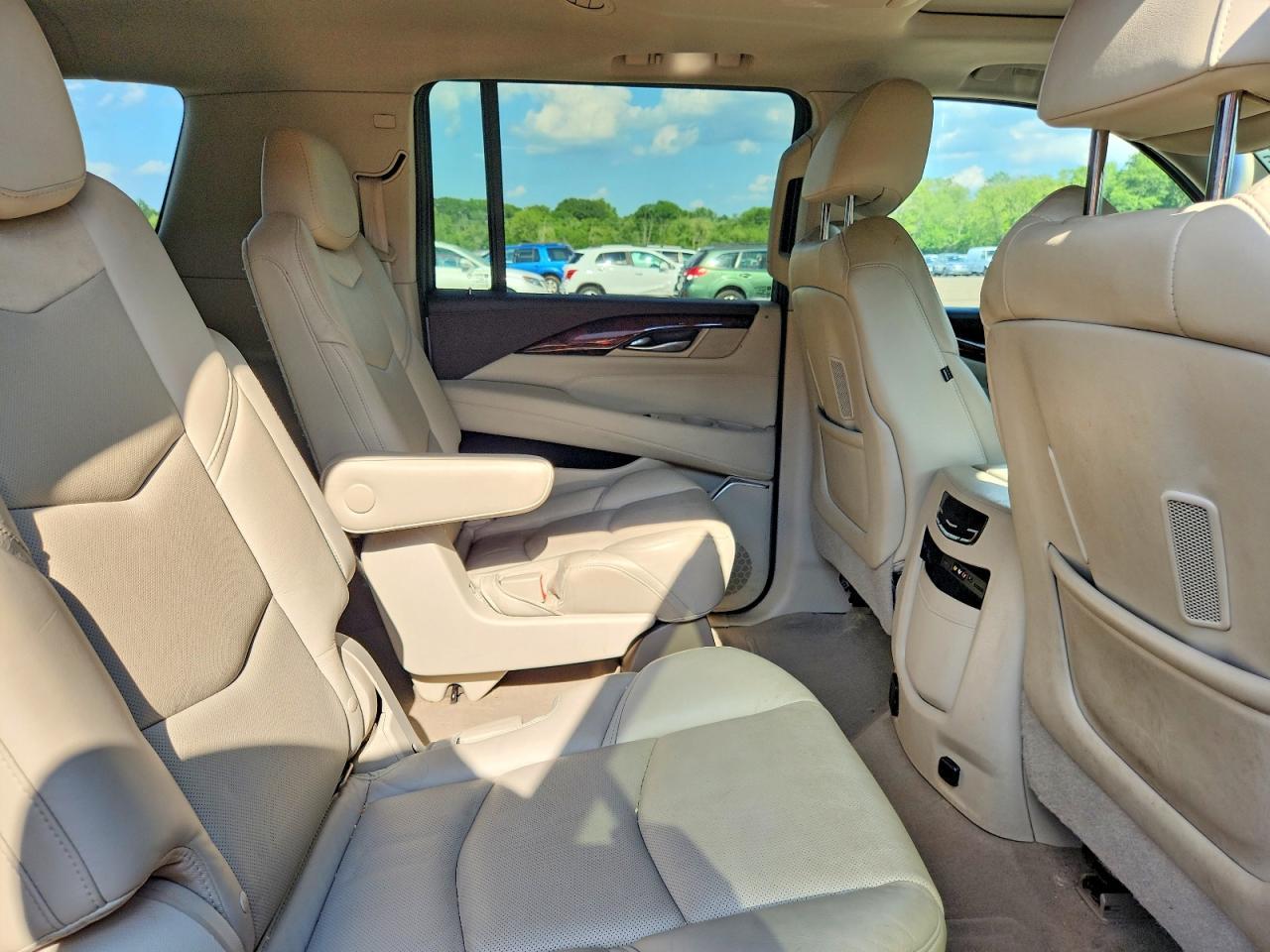 2016 Cadillac Escalade Esv Luxury - zdjęcie 11