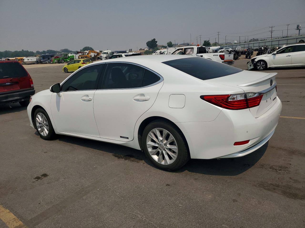 2014 Lexus Es 300H - zdjęcie 2