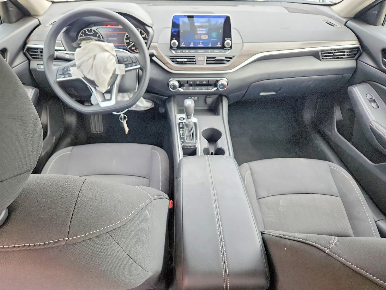 2026 Nissan Altima Sv - zdjęcie 8