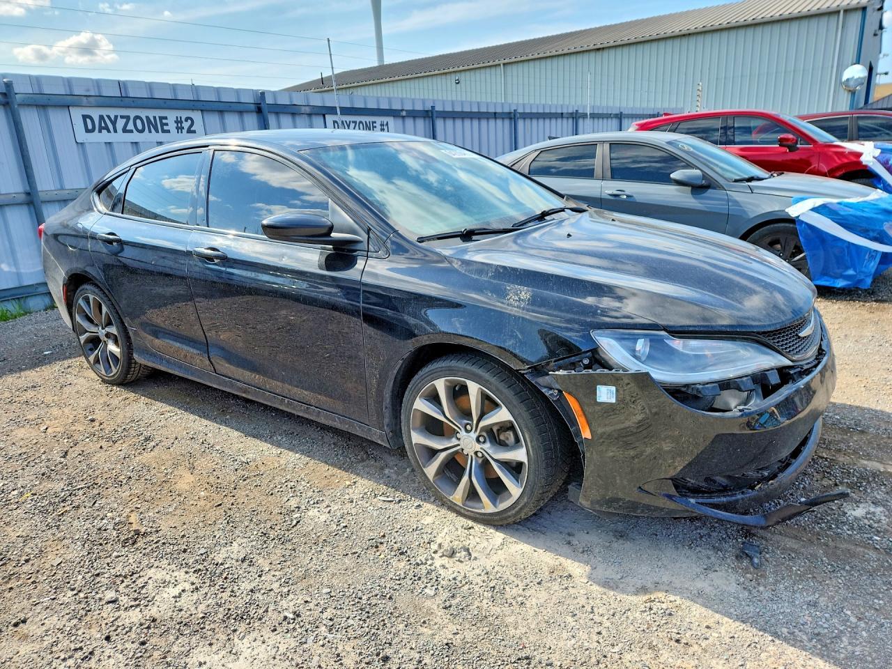 2015 Chrysler 200 S - zdjęcie 4