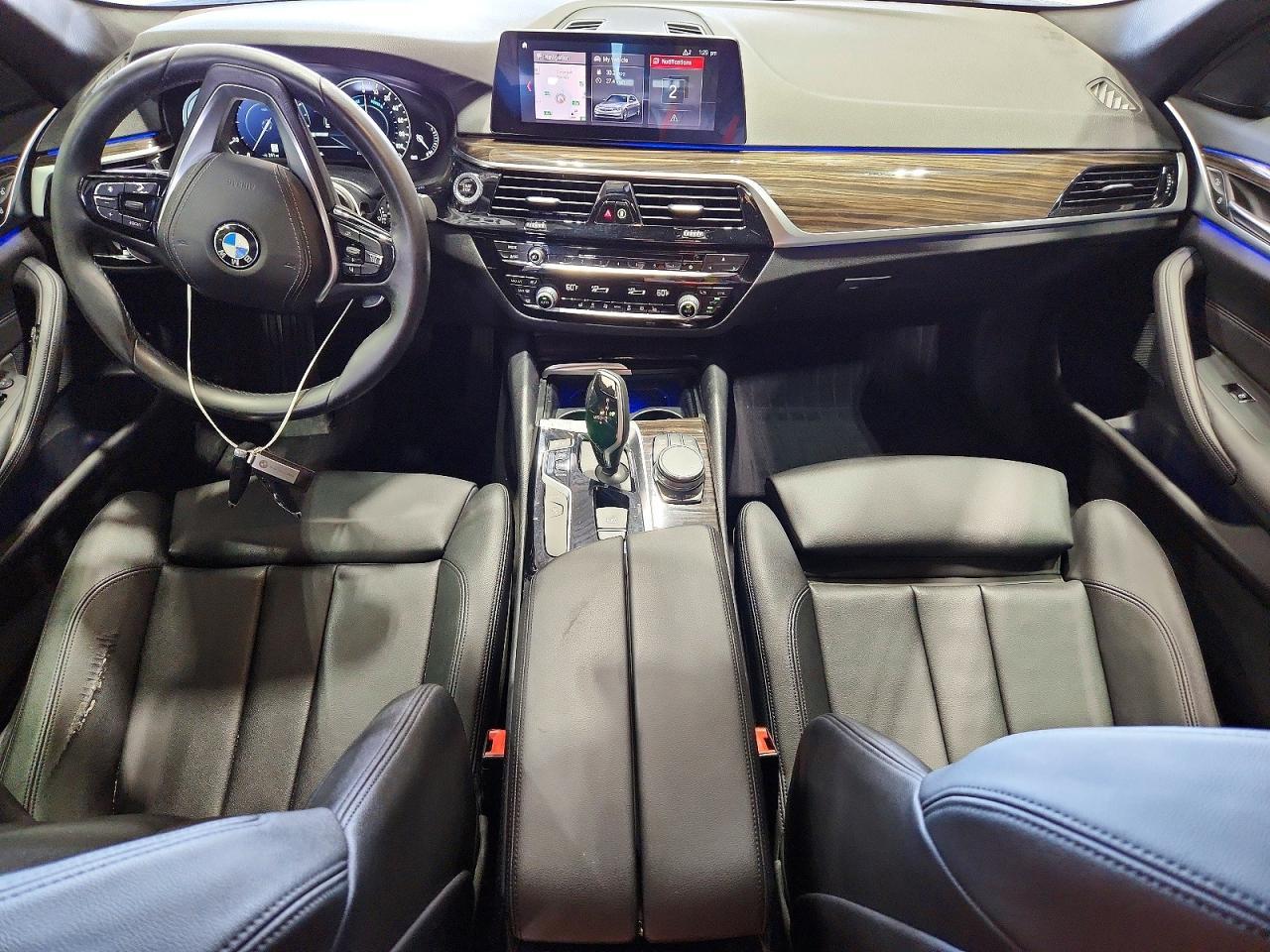 2019 BMW 530E - zdjęcie 8