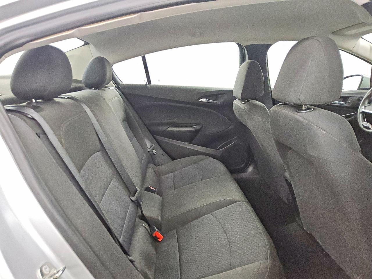 2018 Chevrolet Cruze Ls - zdjęcie 10