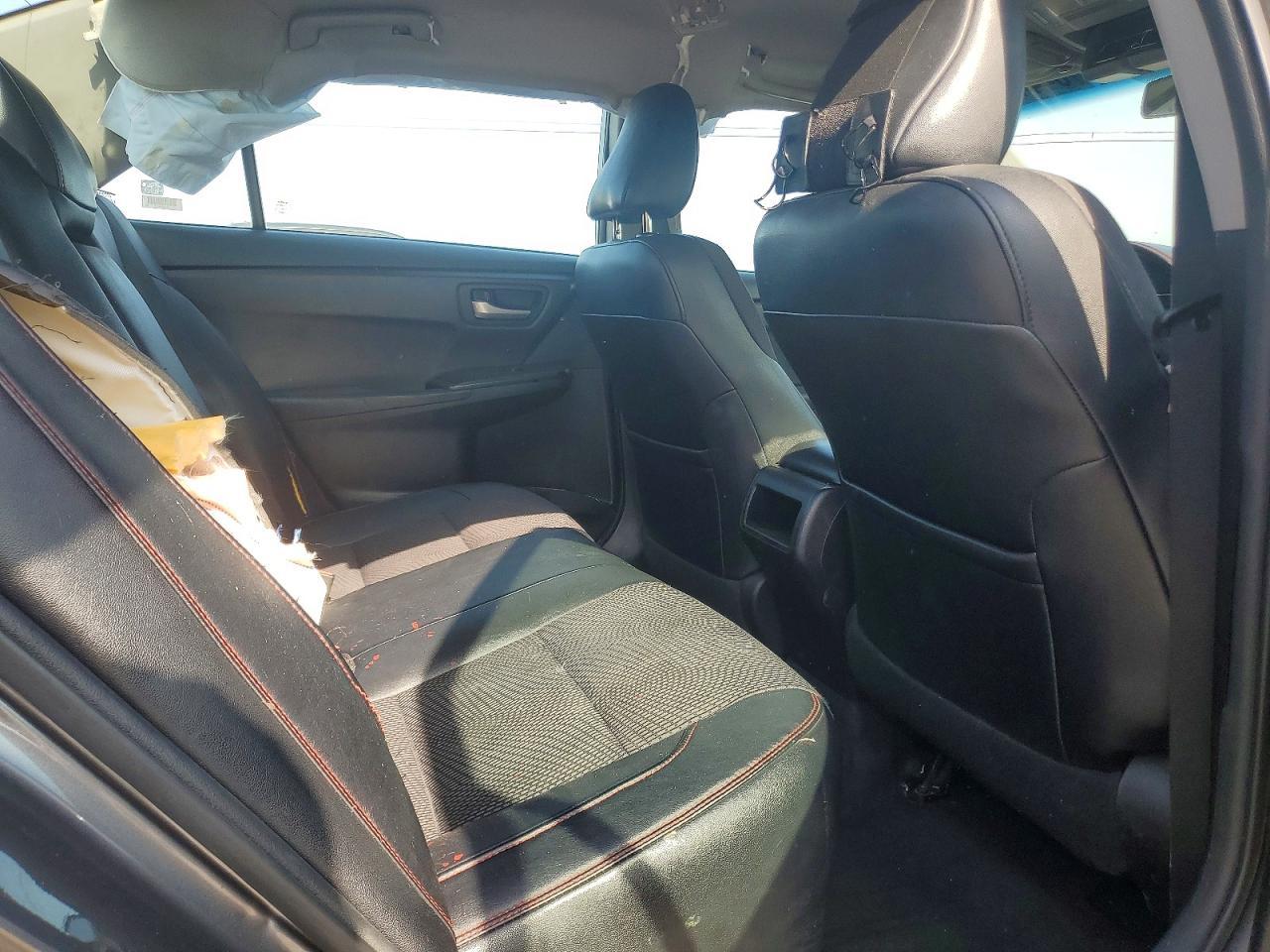 2017 Toyota Camry Se - zdjęcie 10